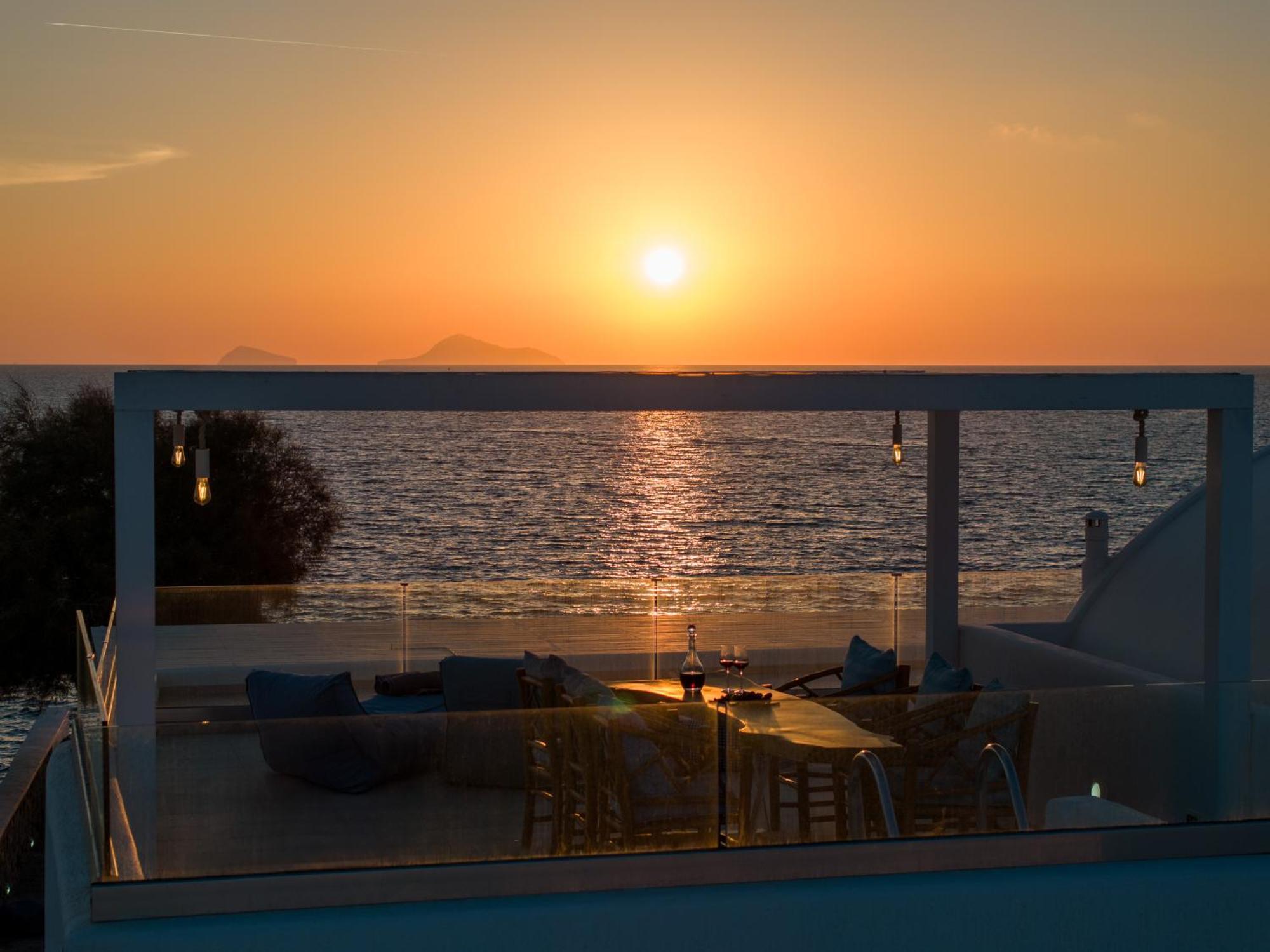 Aegean Melody Suites Vlychada Exterior foto