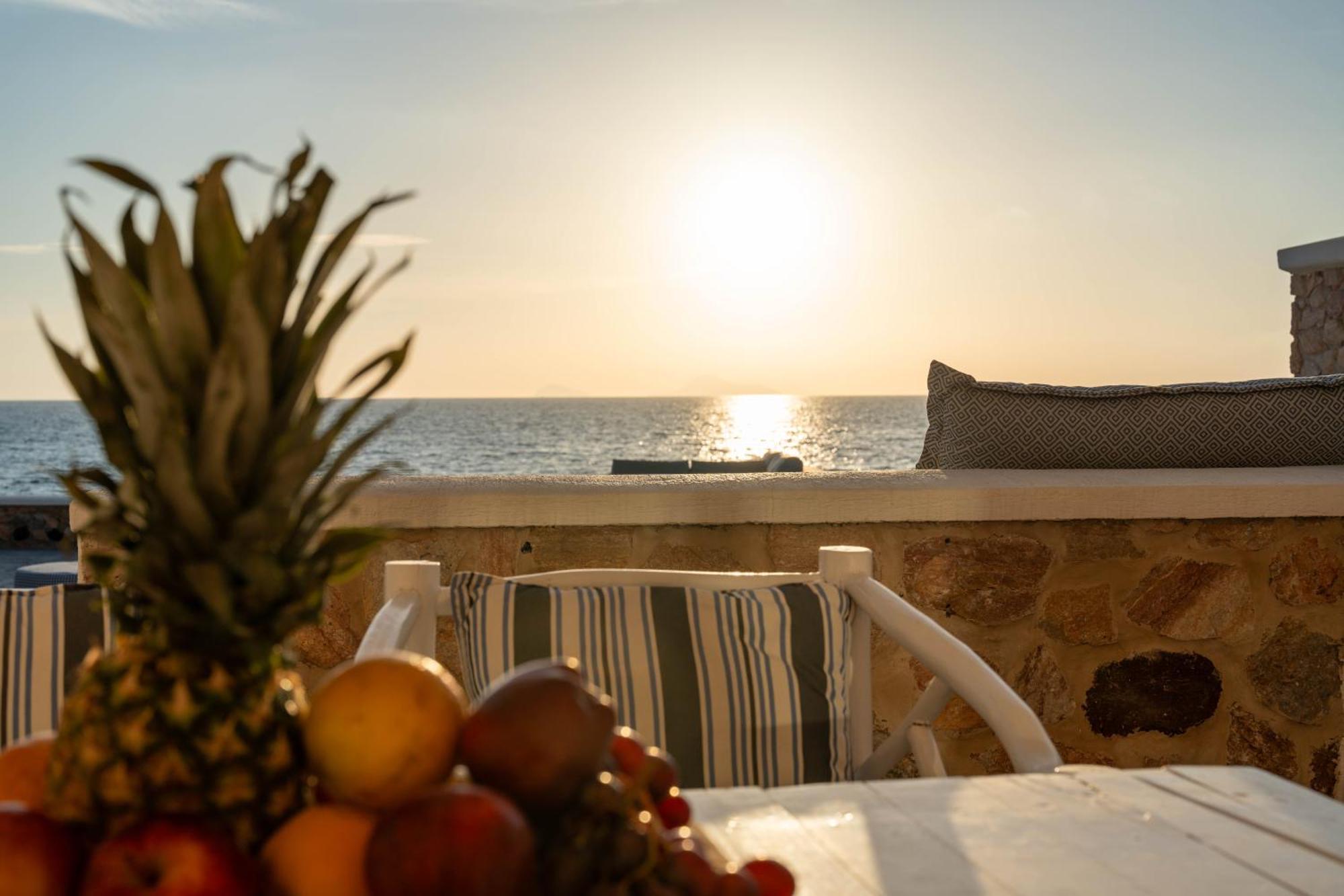 Aegean Melody Suites Vlychada Exterior foto