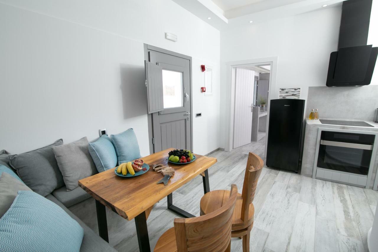 Aegean Melody Suites Vlychada Exterior foto